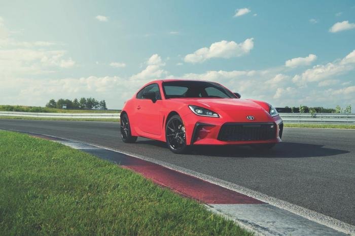 Car Toyota GR86 track day preparation checklist